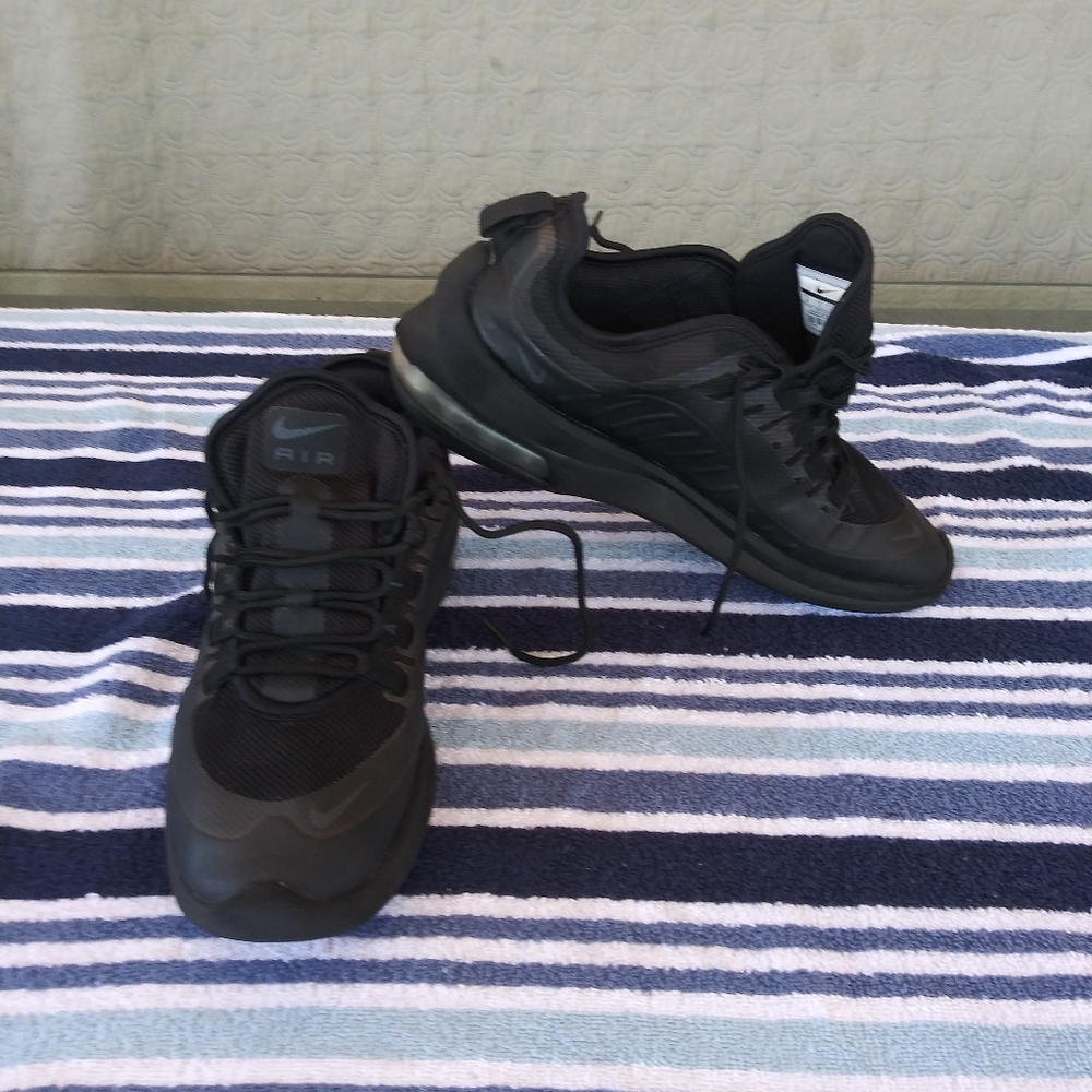 Air Max Axis 'Black Anthracite